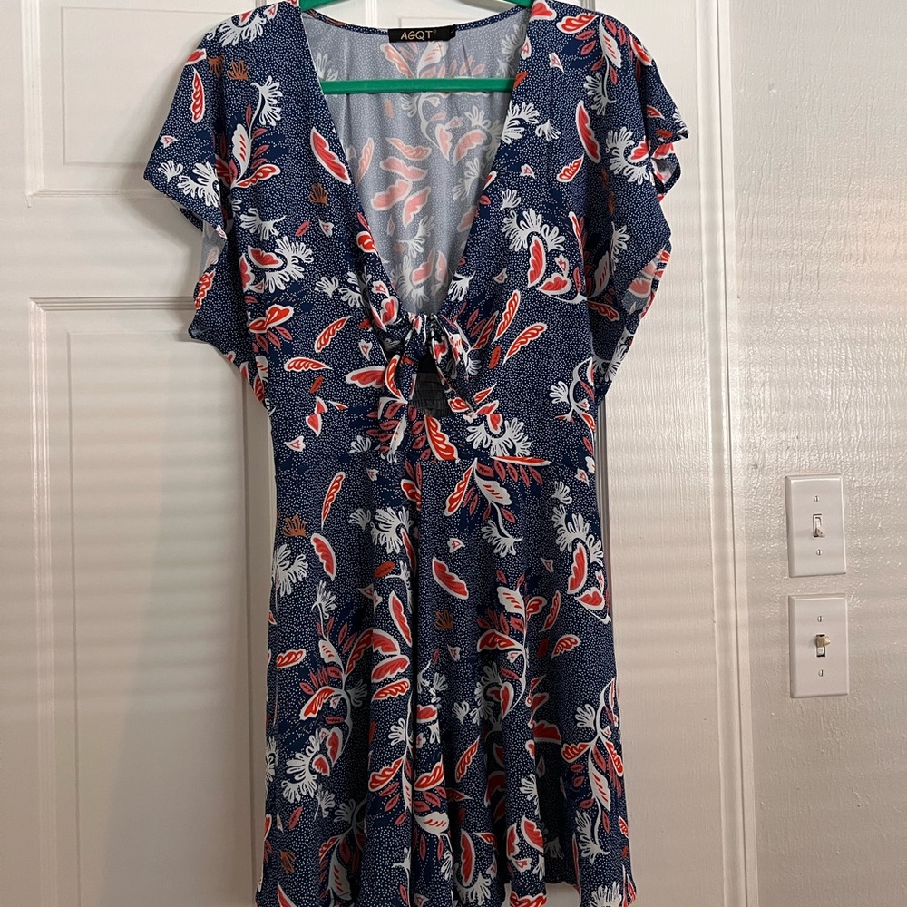 Romper - Picture 2 of 6